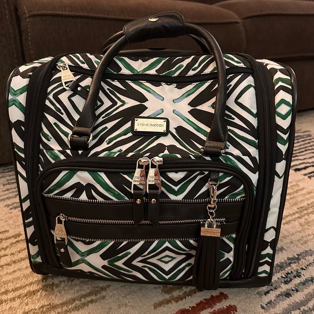 Steve Madden Tribal 16 in Under-Seat Airport Luggage Cruise Weekend Carry On Bag